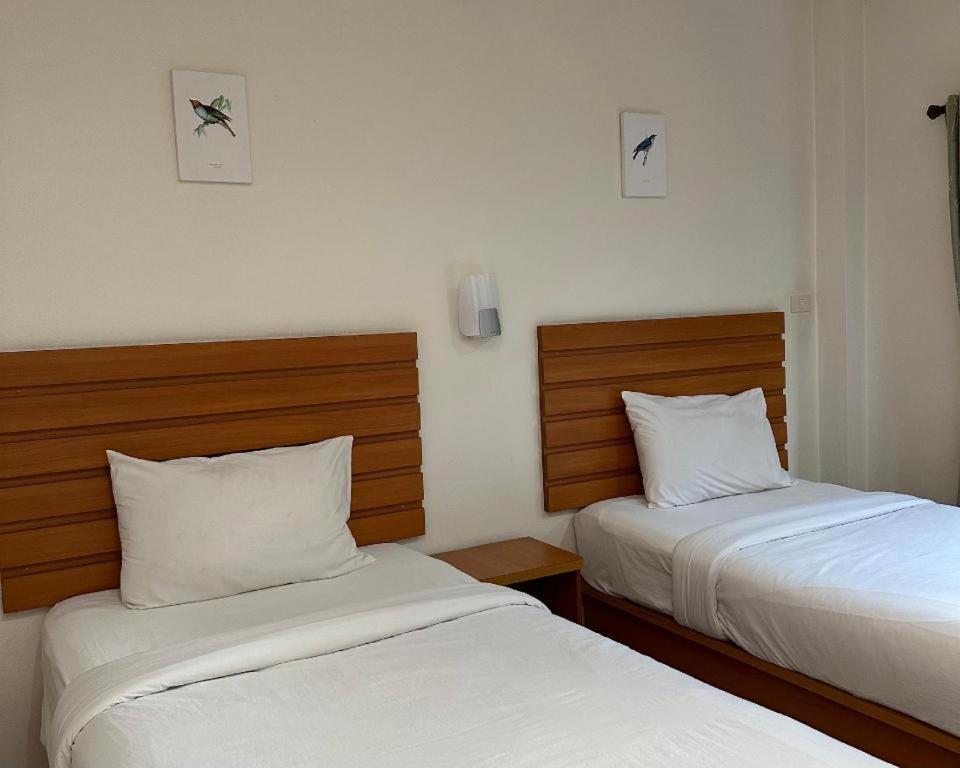 Ponburi Hotel Нан Экстерьер фото