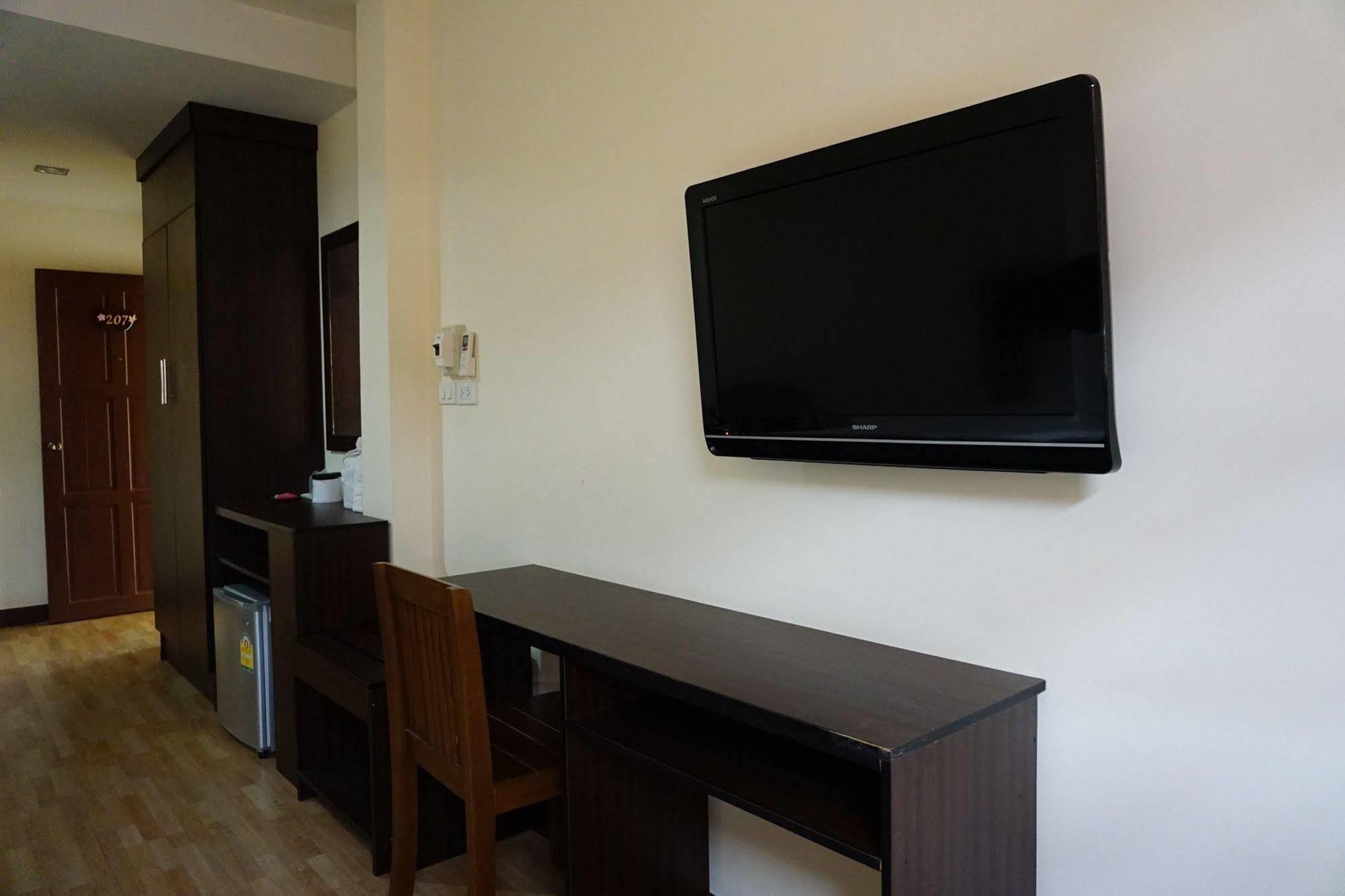 Ponburi Hotel Нан Экстерьер фото